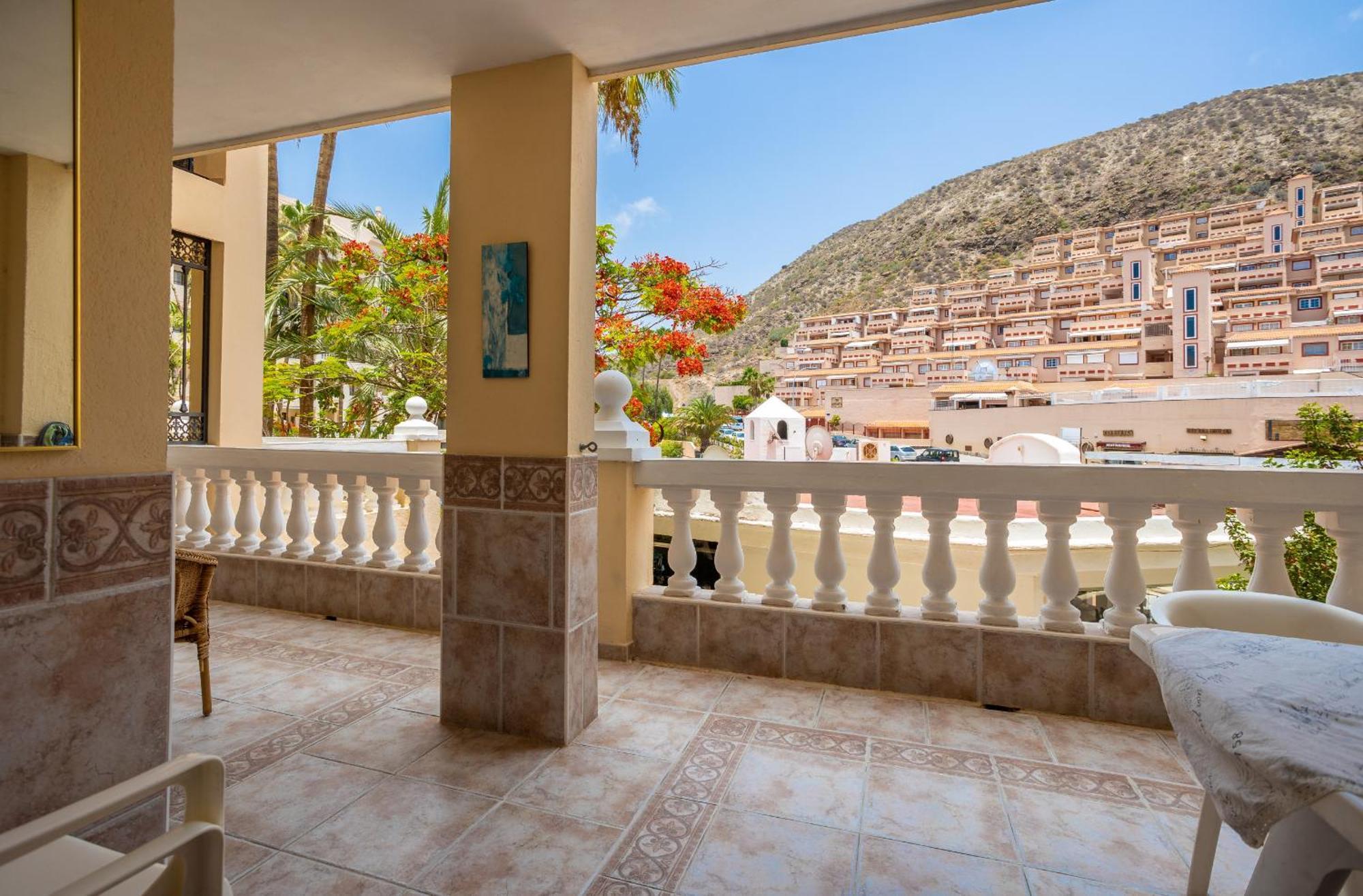 Castle Harbour Melanie'S Apartment By Lovetenerife 로스크리스티아노스 외부 사진